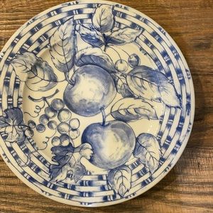 3 Pier 1 Imports fruit blue and white dinner plates used display made in Italy